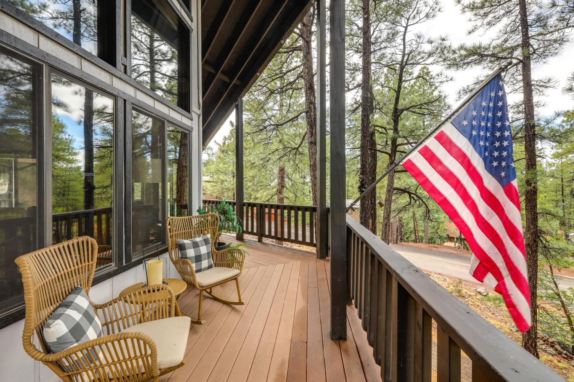 Munds Park Cabin With Poker Room And Wraparound Deck! Εξωτερικό φωτογραφία