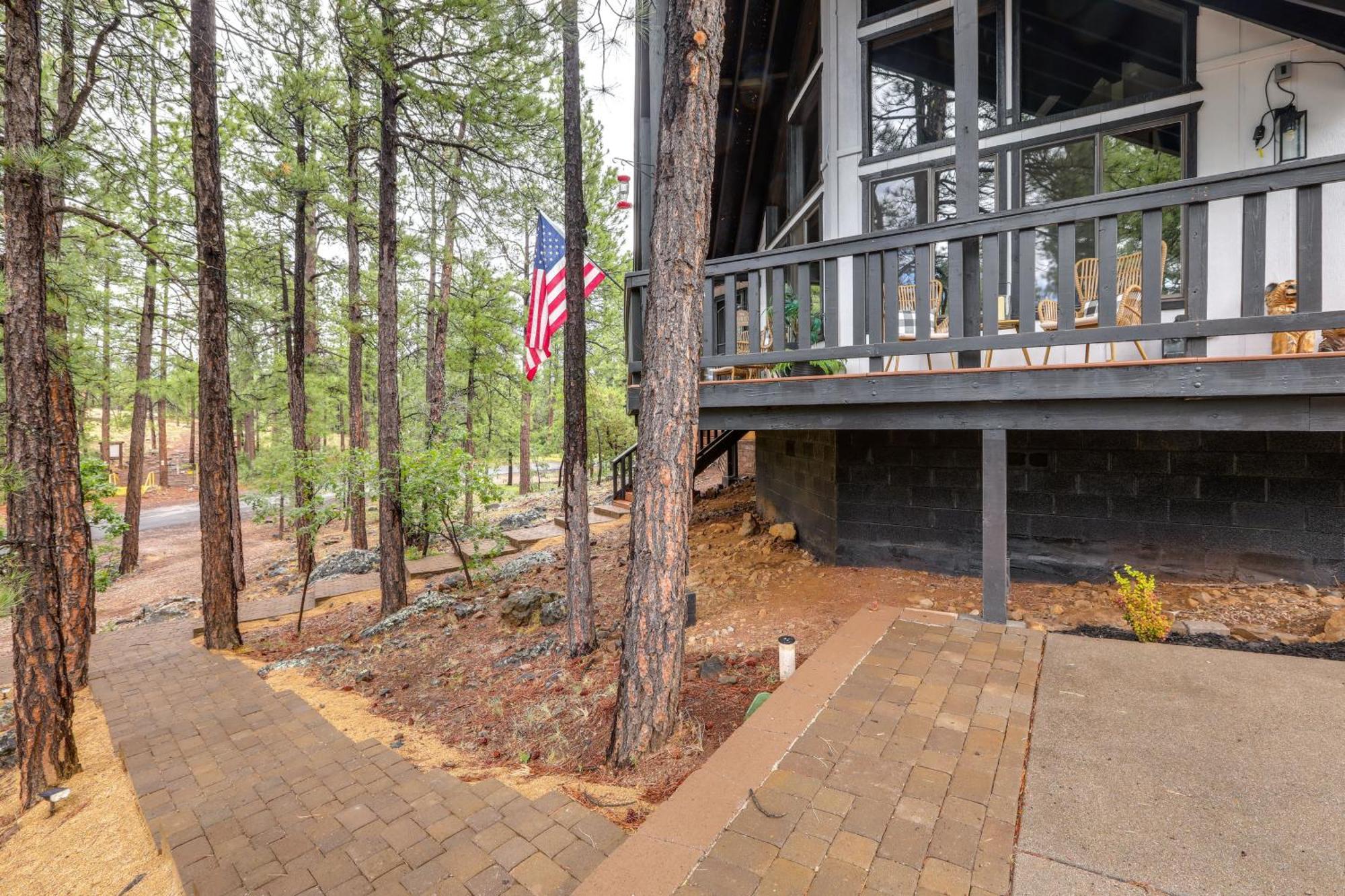 Munds Park Cabin With Poker Room And Wraparound Deck! Εξωτερικό φωτογραφία
