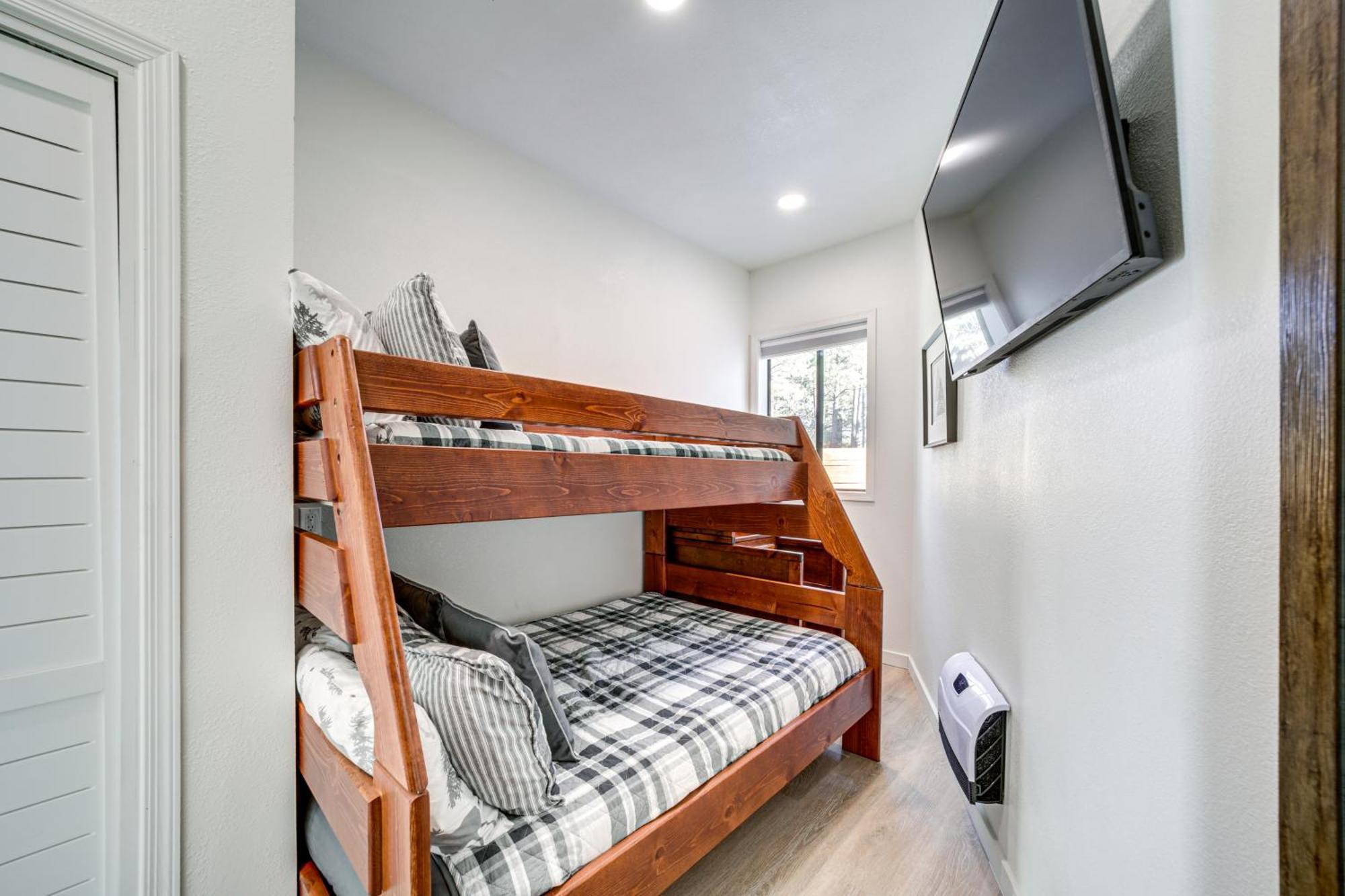 Munds Park Cabin With Poker Room And Wraparound Deck! Εξωτερικό φωτογραφία